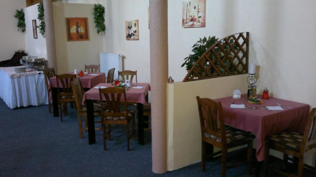 Hotel Bax Znojmo Buitenkant foto